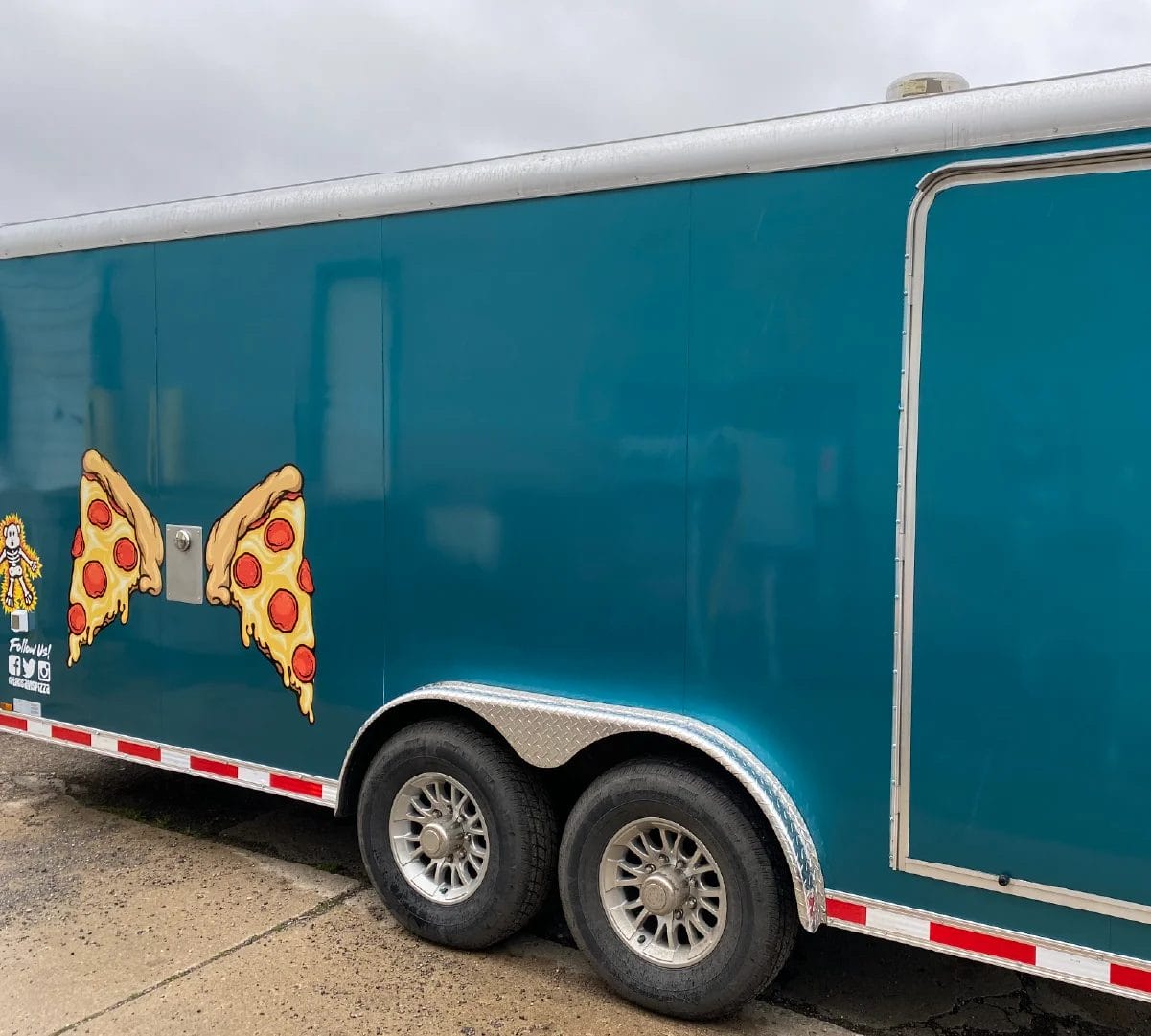 tiki-pizza1